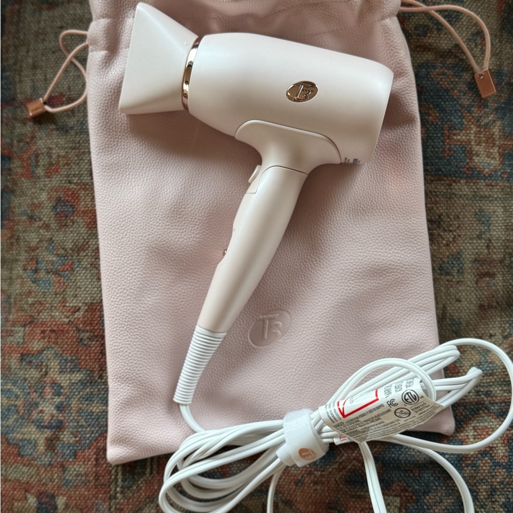 T3 Luxe Pink Hair Dryer with Pouch